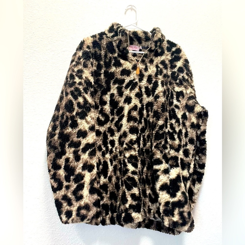 Pink lily Sherpa zip up sweater in size xl